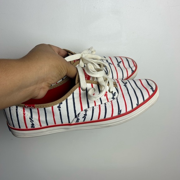 Keds X Taylor Swift TS Bow Striped Sneakers Womens Sz 9.5 Engagement Dress vibes - Picture 2 of 12
